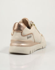 ZAPATILLAS PIKOLINOS CANTABRIA W4R 6994C2 en color Hielo