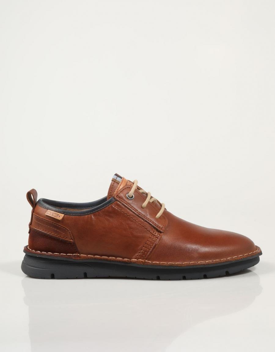 ZAPATOS VESTIR PIKOLINOS RIVAS M3T-4232C1 en color Cuero