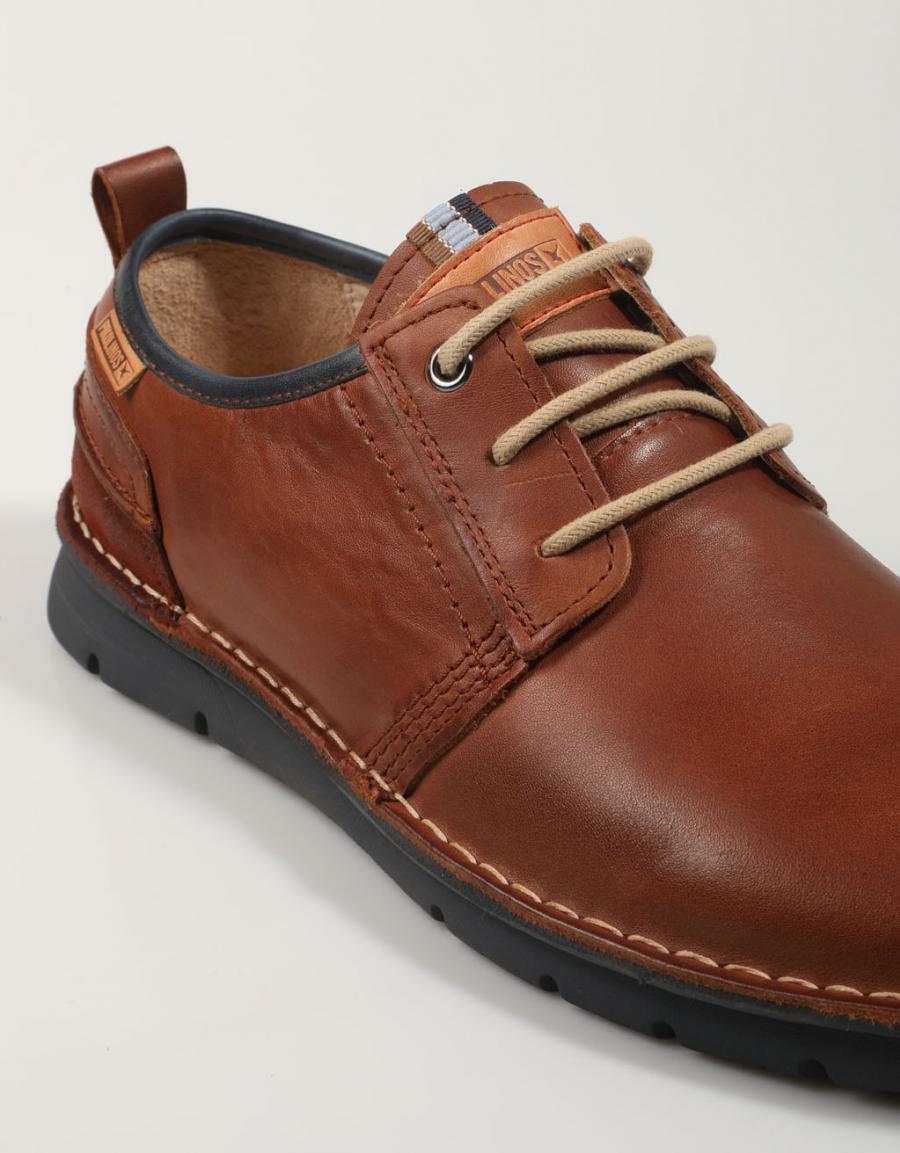ZAPATOS VESTIR PIKOLINOS RIVAS M3T-4232C1 en color Cuero