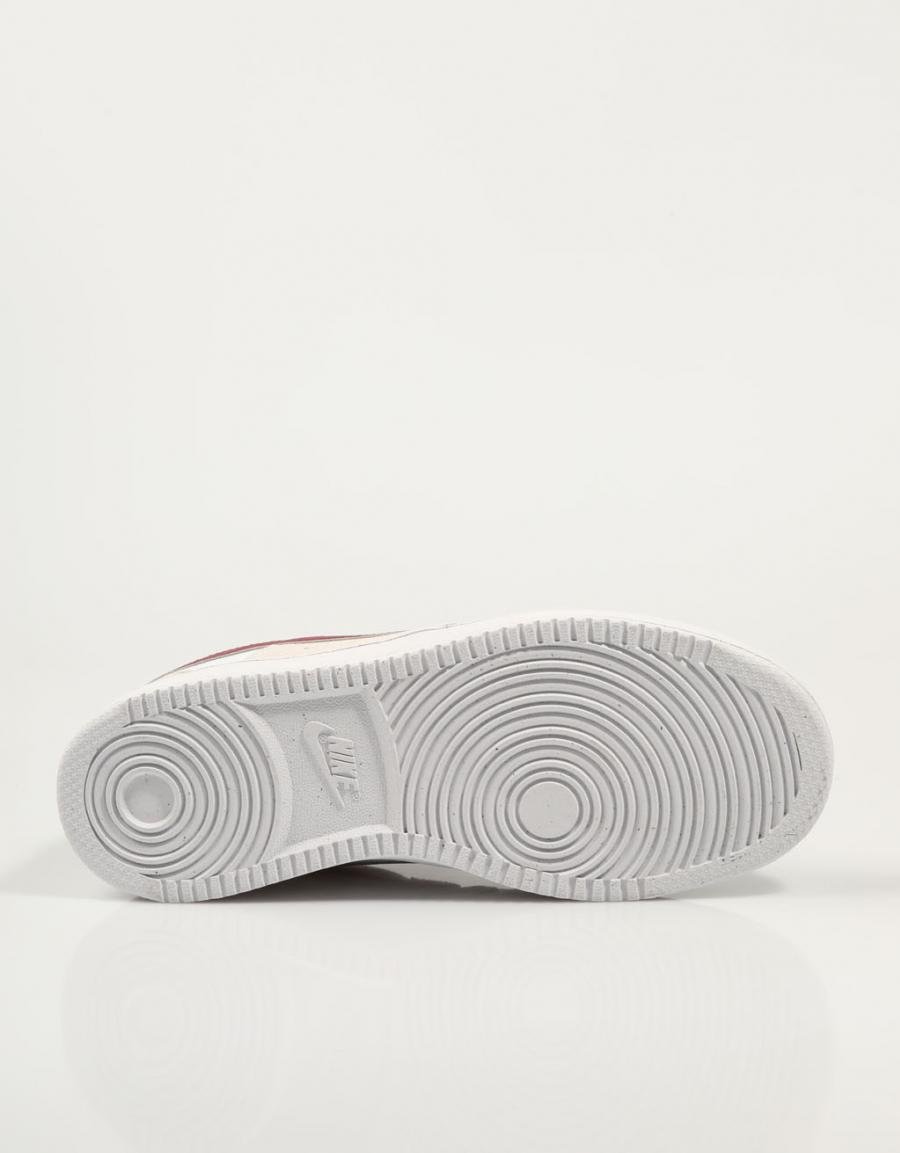ZAPATILLAS NIKE COURT VISION en color Blanco