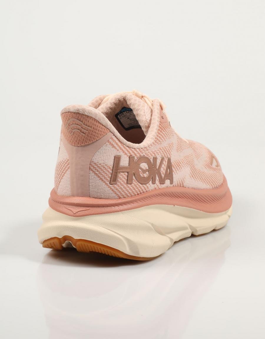 ZAPATILLAS HOKA CLIFTON 9 en color Rosa