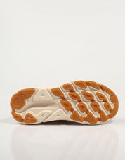 ZAPATILLAS HOKA CLIFTON 9 en color Rosa