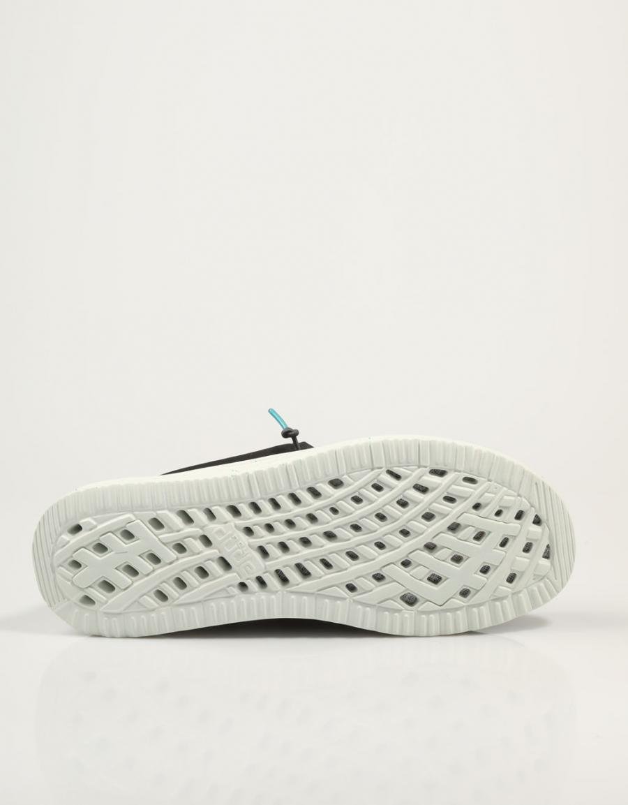 ZAPATILLAS DUDE WALLY H2O TROPICAL en color Negro