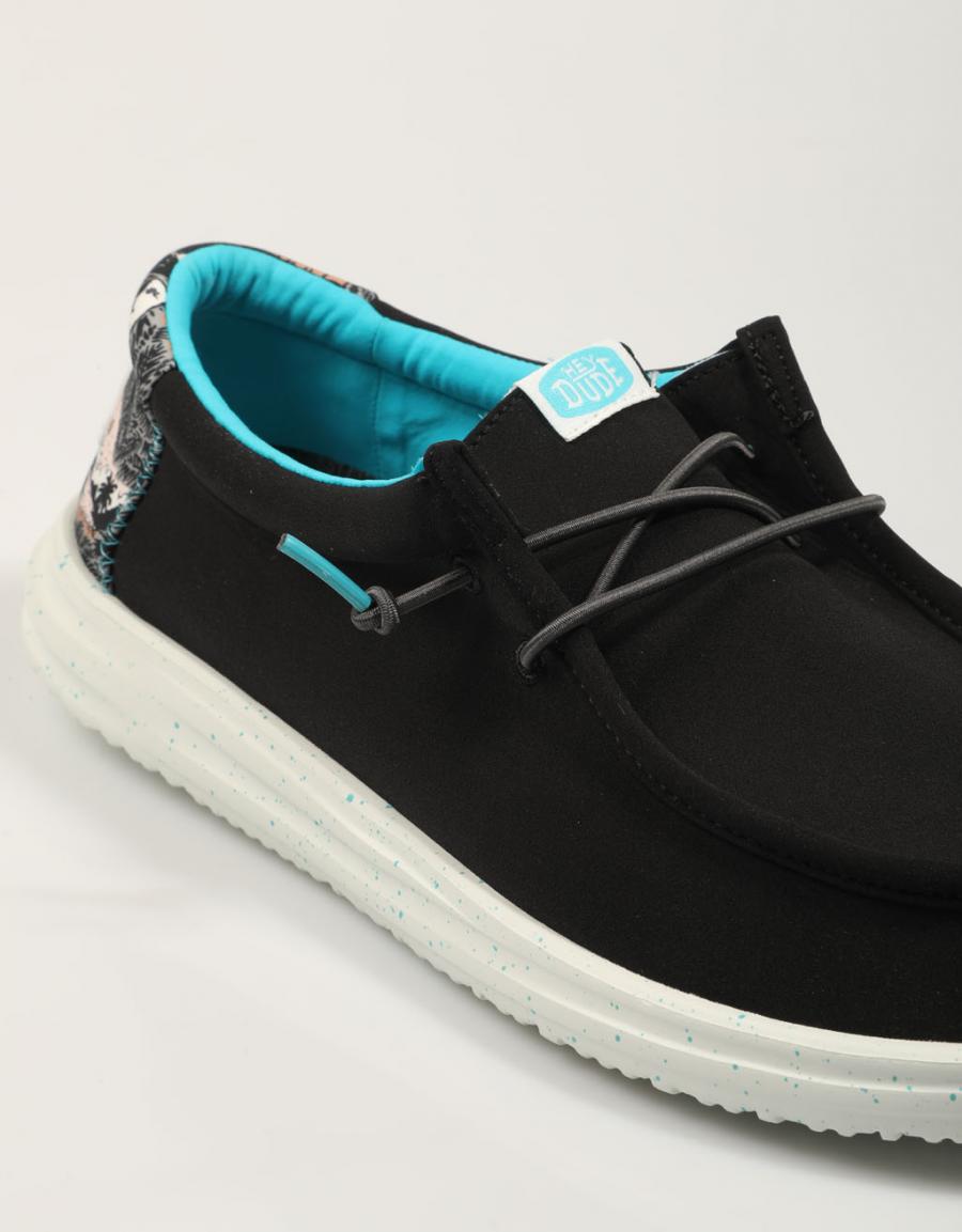 ZAPATILLAS DUDE WALLY H2O TROPICAL en color Negro