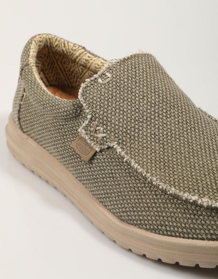 ZAPATOS SPORT DUDE MIKKA BRAIDED en color Kaki