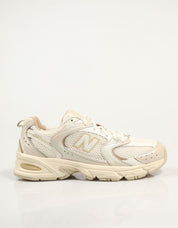 Sneakers NEW BALANCE MR530 in Beige