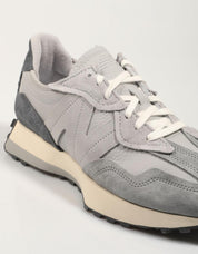 Tênis NEW BALANCE U327 em branco