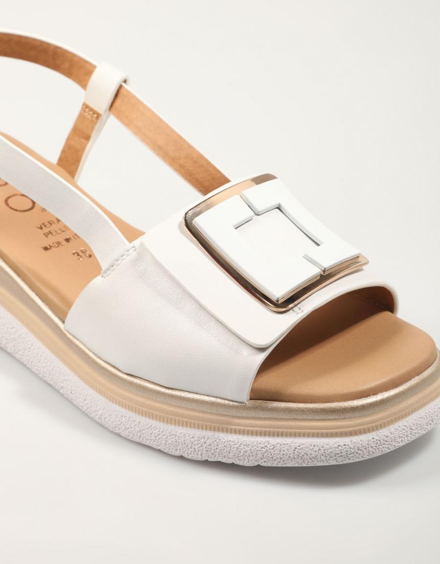 SANDALIAS LA REPO 10410 en color Blanco
