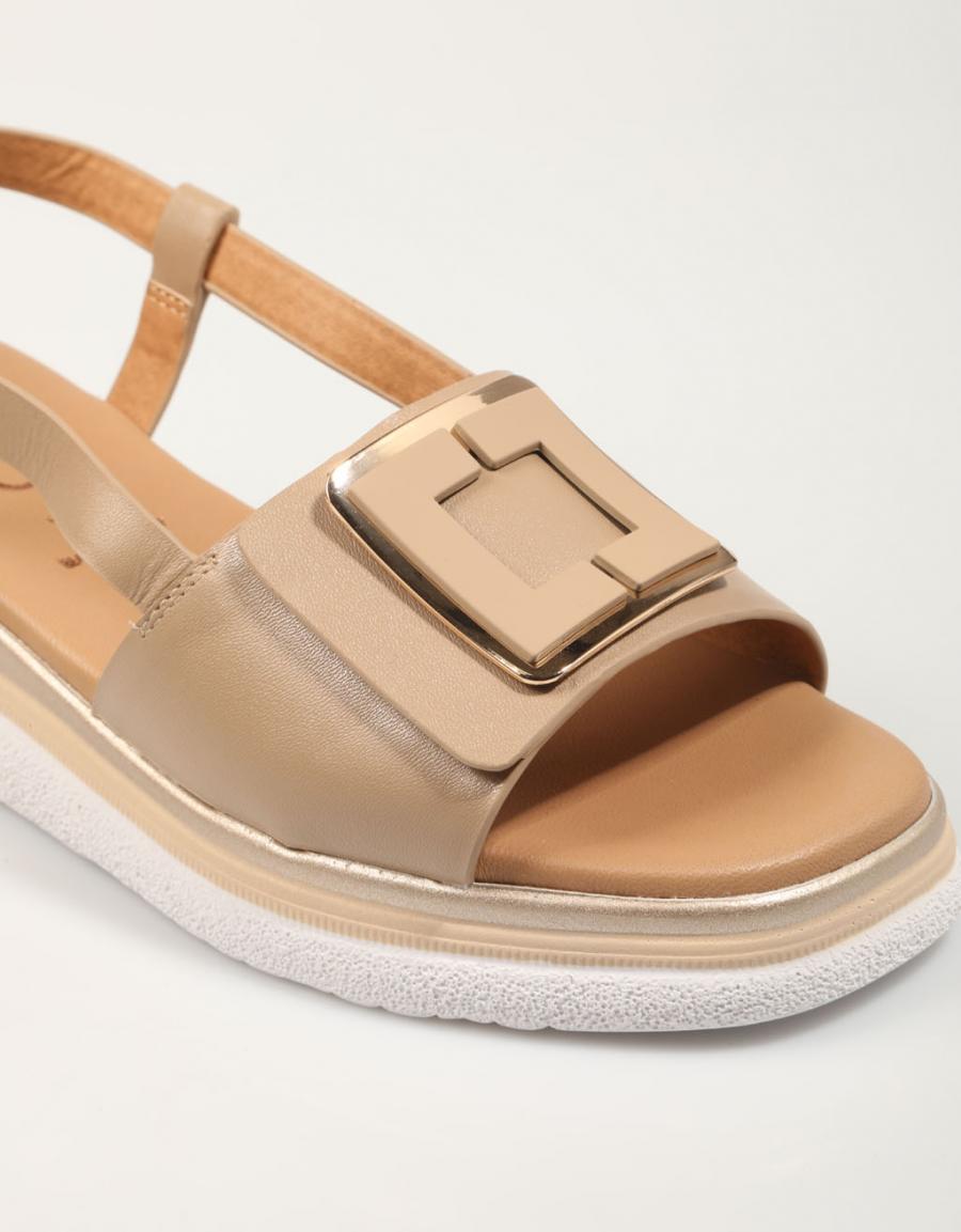 SANDALIAS LA REPO 10410 en color Beige