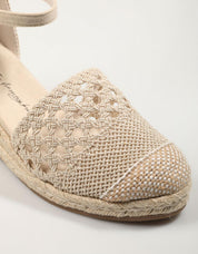 SANDALIAS XTI 142333 en color Oro