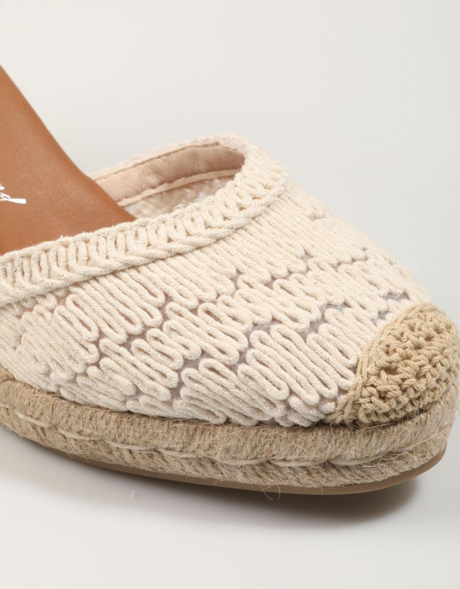 SANDALIAS XTI 142335 en color Hielo