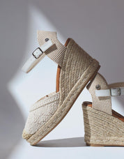 SANDALIAS XTI 142335 en color Hielo