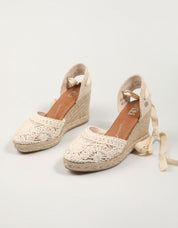 SANDALIAS XTI 142336 en color Beige