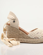 SANDALIAS XTI 142336 en color Beige
