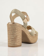 SANDALIAS XTI 142741 en color Oro