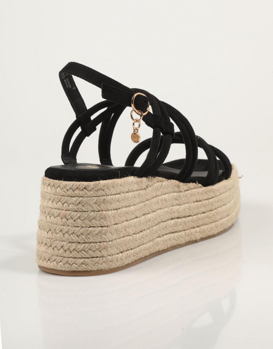 SANDALIAS XTI 142792 en color Negro