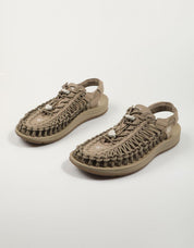 SANDALIAS KEEN UNEEK en color Taupe