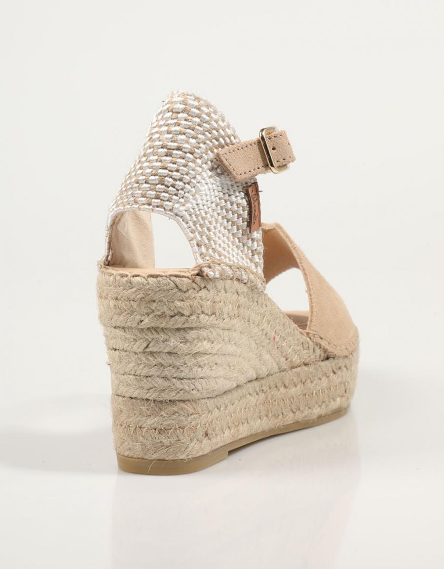 SANDALIAS VIDORRETA 35800 en color Taupe