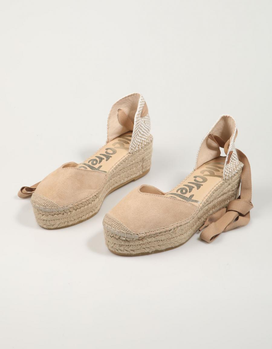 SANDALIAS VIDORRETA 14200 en color Taupe