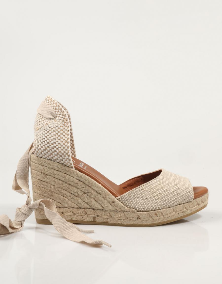 SANDALIAS LUCIA VIGUERA 2133 en color Beige
