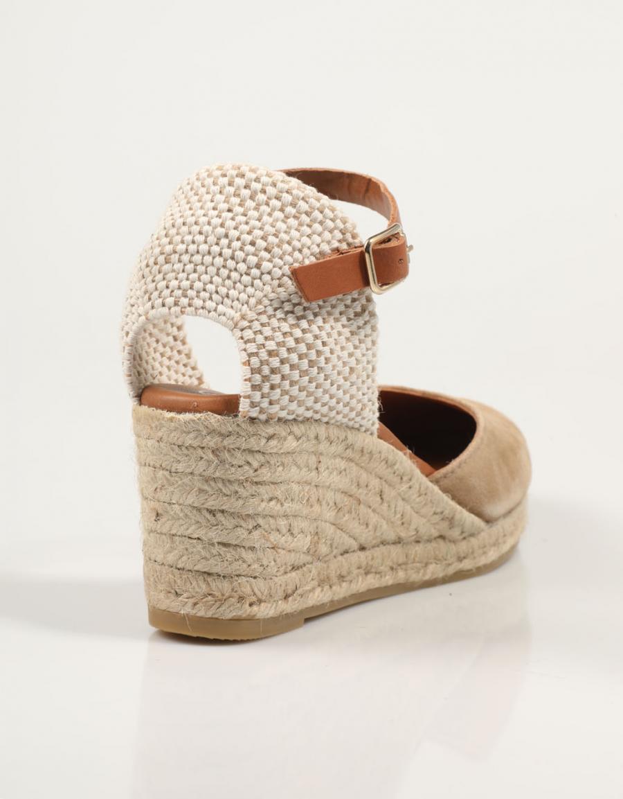 SANDALIAS LUCIA VIGUERA 2012 en color Beige