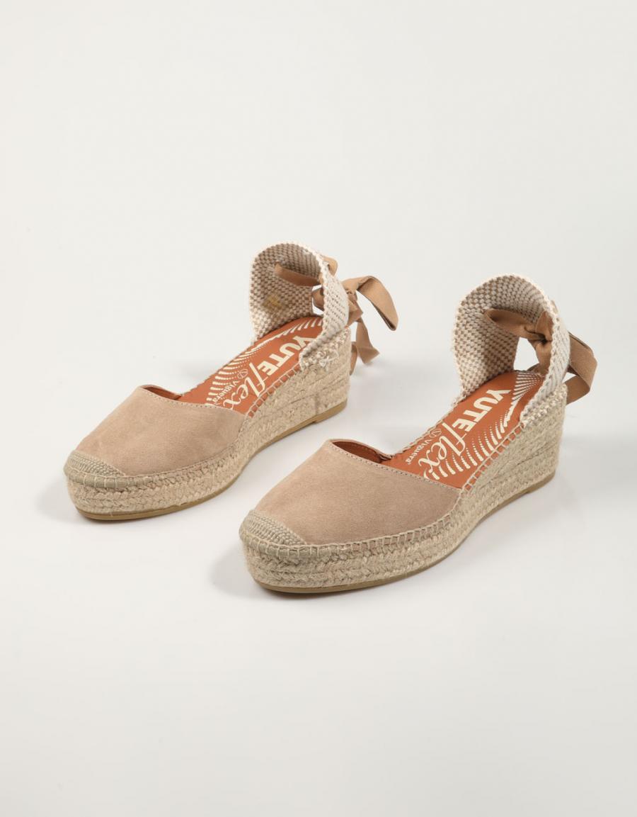 Sandali Lucia viguera 2156 in beige color