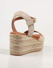 SANDALIAS POPA AKUMAL BOREAL en color Oro
