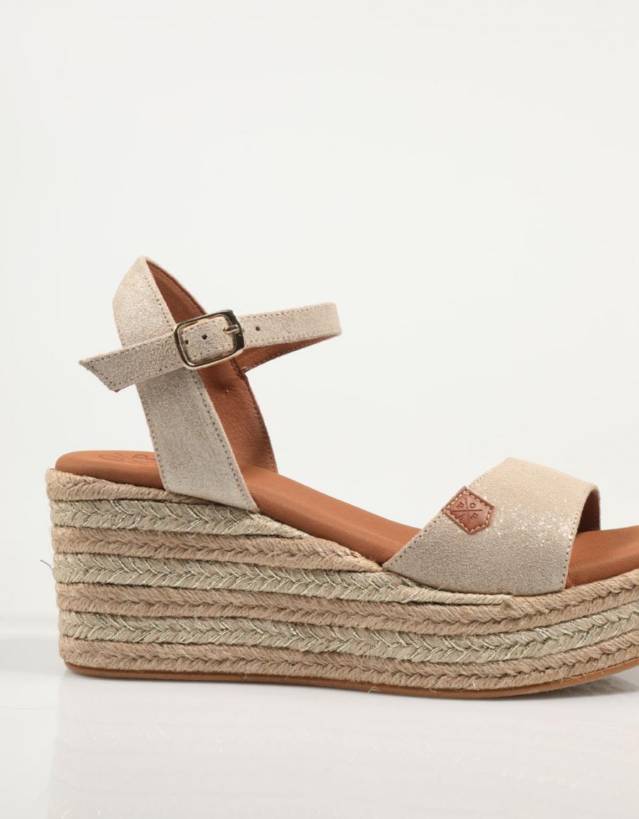SANDALIAS POPA AKUMAL BOREAL en color Oro