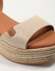 SANDALIAS POPA AKUMAL BOREAL en color Oro