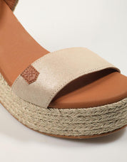 SANDALIAS POPA IBIZA BOREAL en color Oro