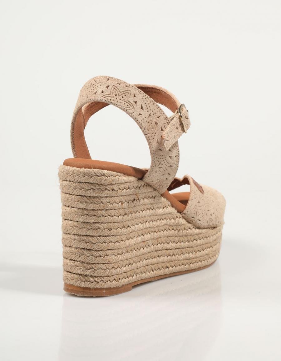 SANDALS POPA Benisa engraved in beige