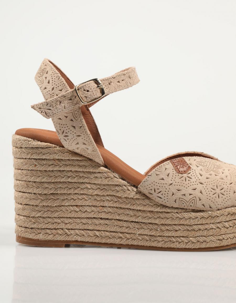 SANDALS POPA Benisa engraved in beige