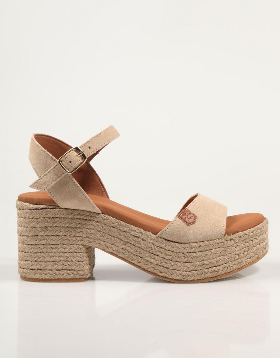SANDALIAS POPA ARALE SERRAJE en color Beige