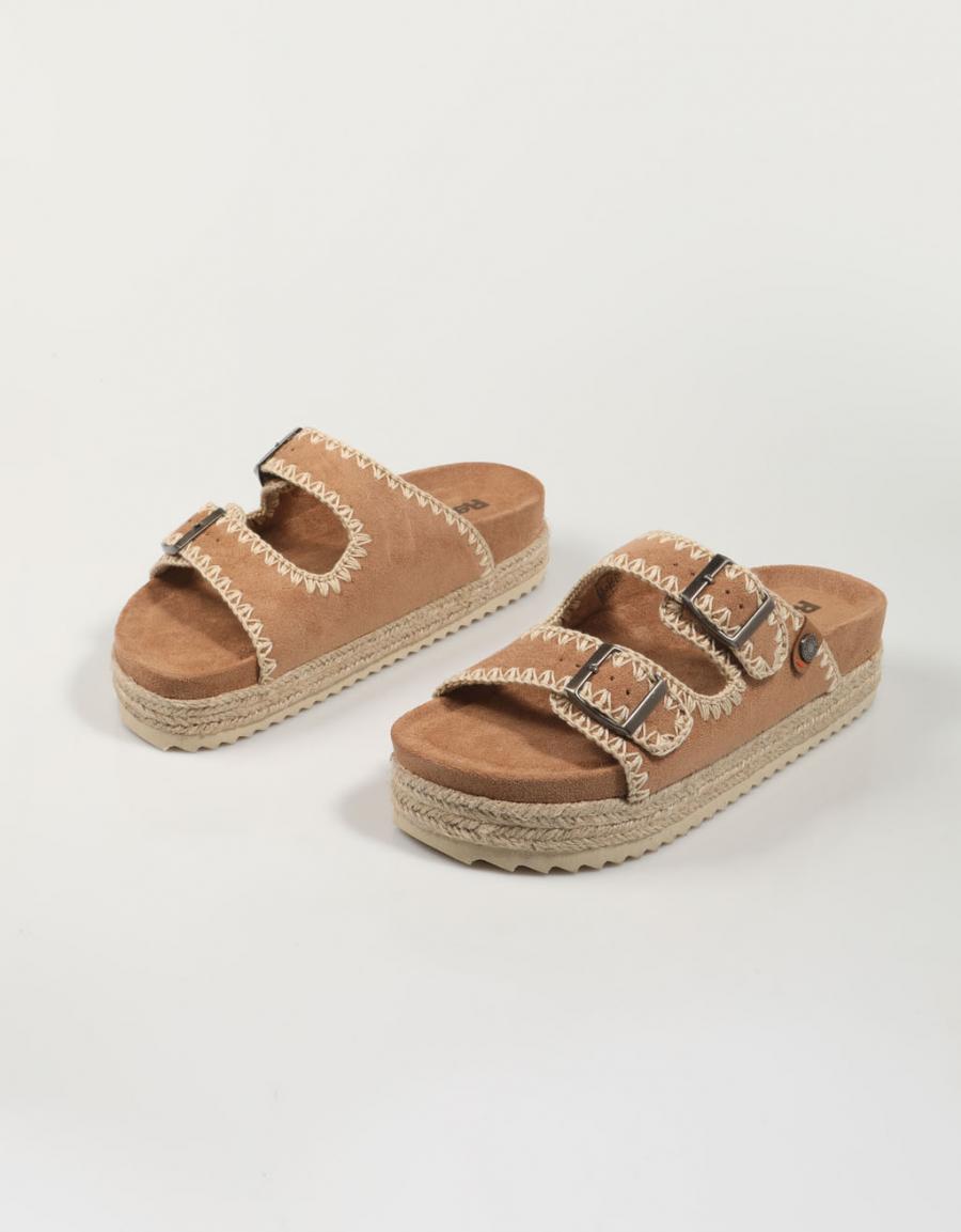 SANDALIAS REFRESH 171950 en color Cuero