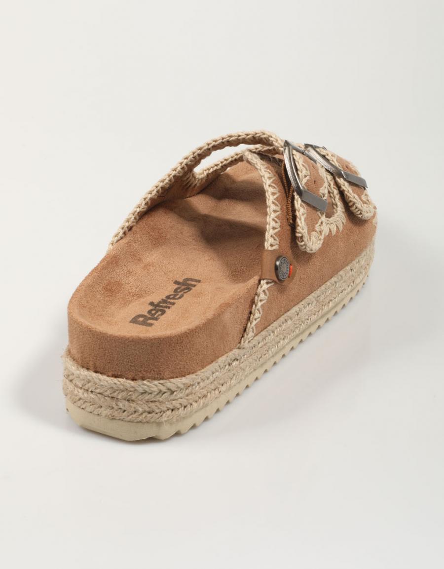 SANDALIAS REFRESH 171950 en color Cuero