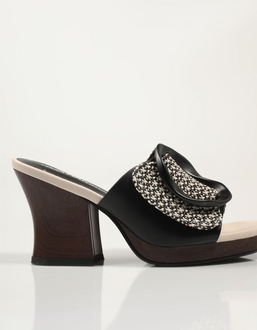 SANDALIAS NOA HARMON TERRA en color Negro