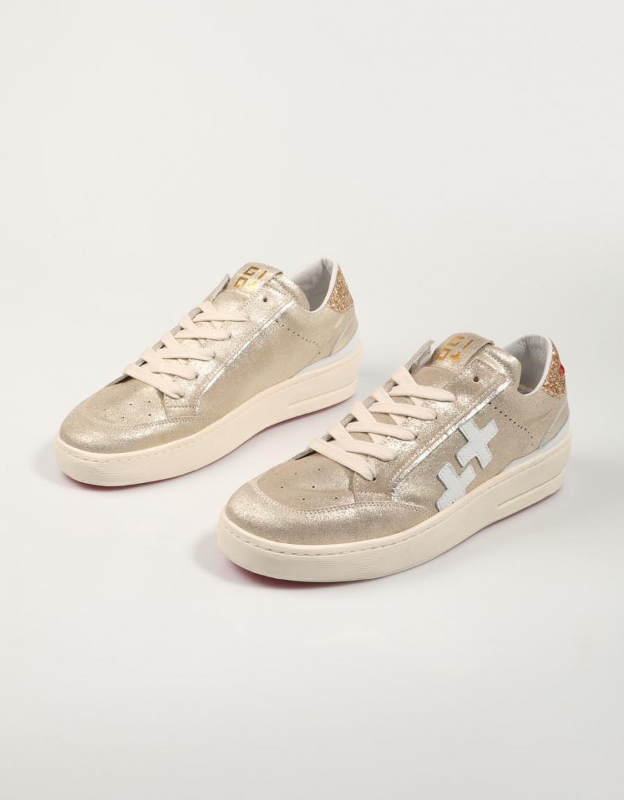 ZAPATILLAS GIO VITT 008 en color Oro