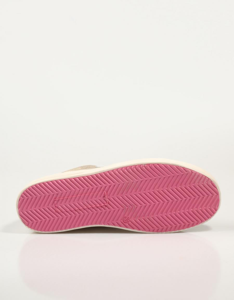 Gio Vitt 008 shoes in gold