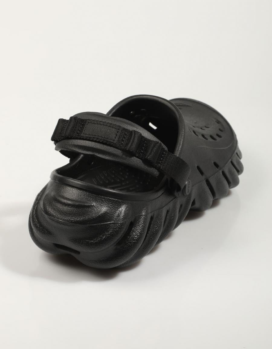 Crocs 207937 entupimentos em preto