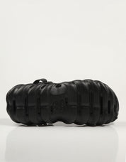 Crocs 207937 entupimentos em preto