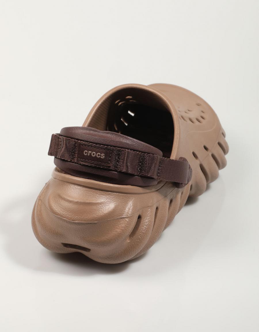 ZUECOS CROCS 207937 ECHO CLOG en color Taupe