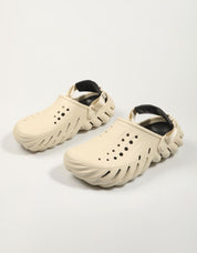 Crocs 207937 entupimentos em bege