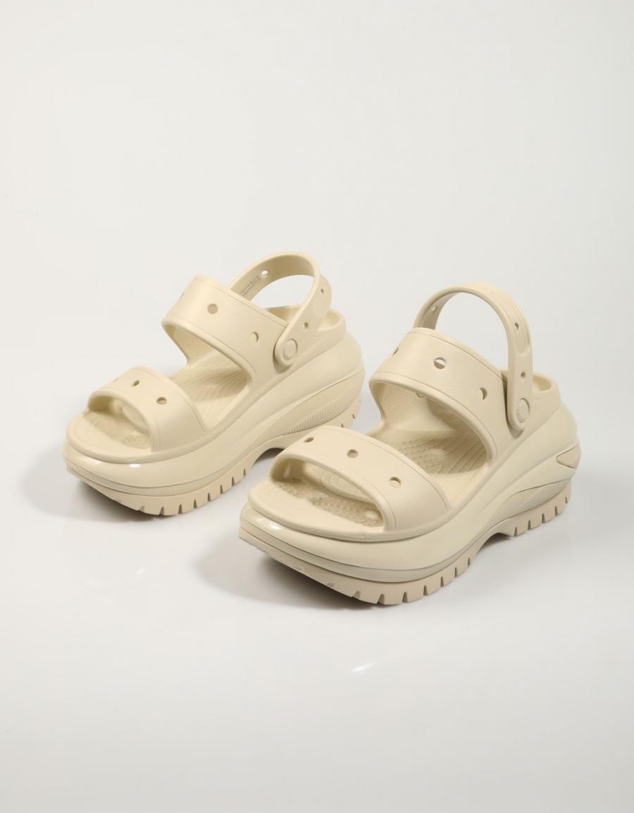 Zuecos Crocs 207989 Klassische Mega Crush Sandale und Farbe Beige