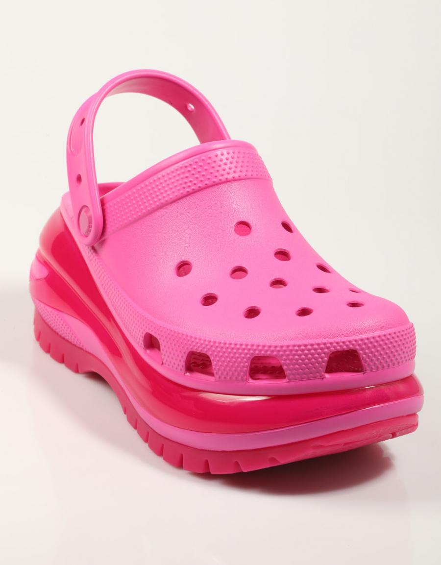 Clogs CROCS 2027988 CLASSIC MEGA CRUSH CLOG en color Fuxia