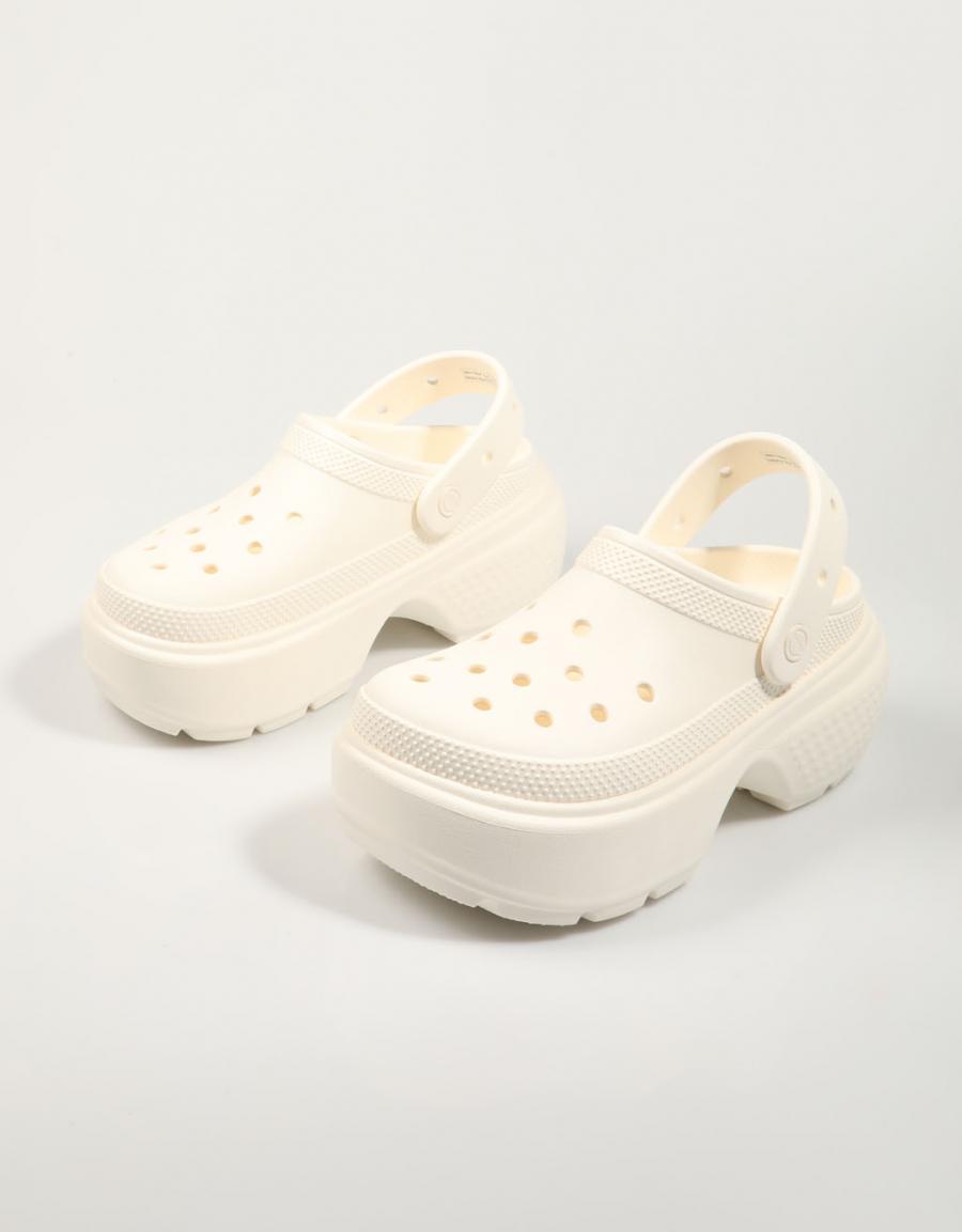 ZUECOS CROCS 209347 STOMP CLOG en color Hielo