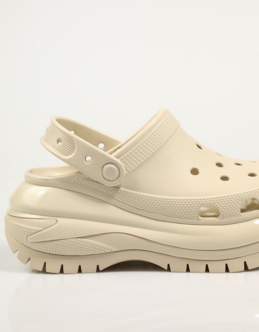 ZUECOS CROCS 207988 CLASSIC MEGA CRUSH CLOG en color Hielo