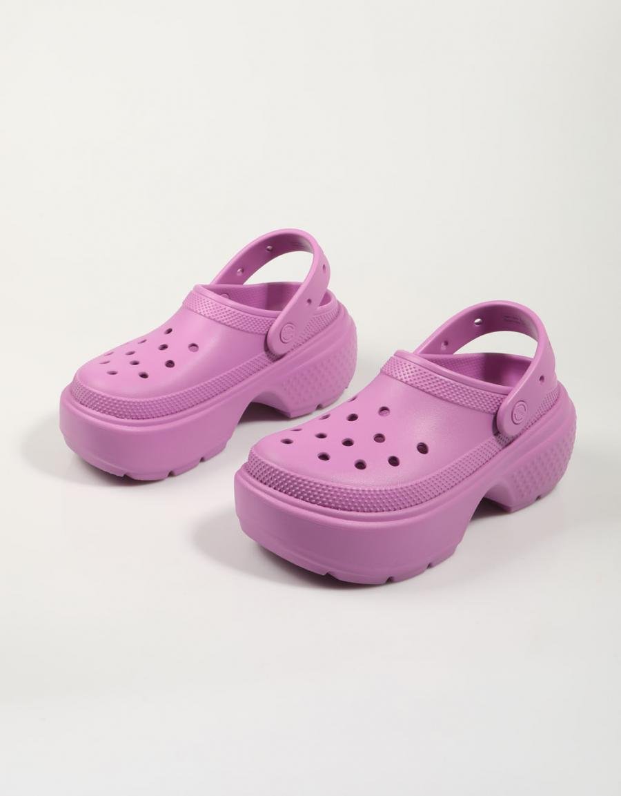 Crocs Stomp Clog Flocs in lila Farbe