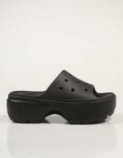 Crocs Stomp slide flocs em preto