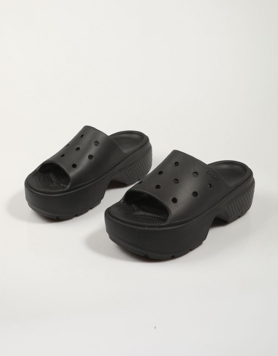 Crocs Stomp slide flocs em preto
