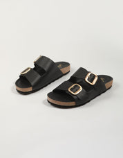 SANDALIAS YOKONO JERBA 700 en color Negro